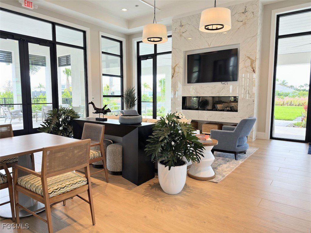 9077 Wisteria Way. Naples, FL 34114