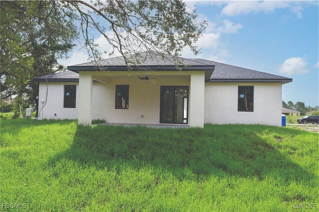 609 Pelee Avenue. Lehigh Acres, FL 33974