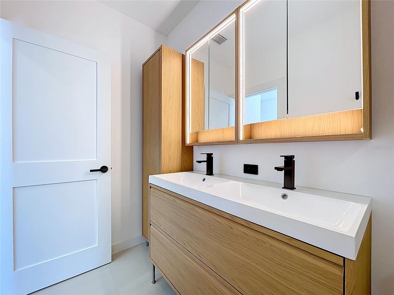 4613 Queensboro Avenue S. St Petersburg, FL 33711