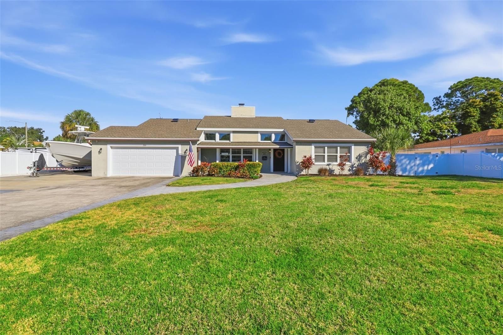 2551 Casilla Way S. St Petersburg, FL 33712