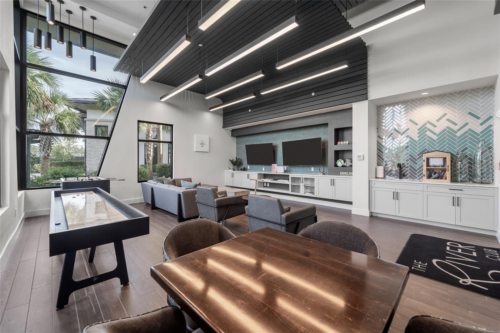 2347 Overfalls Place. Wesley Chapel, FL 33543