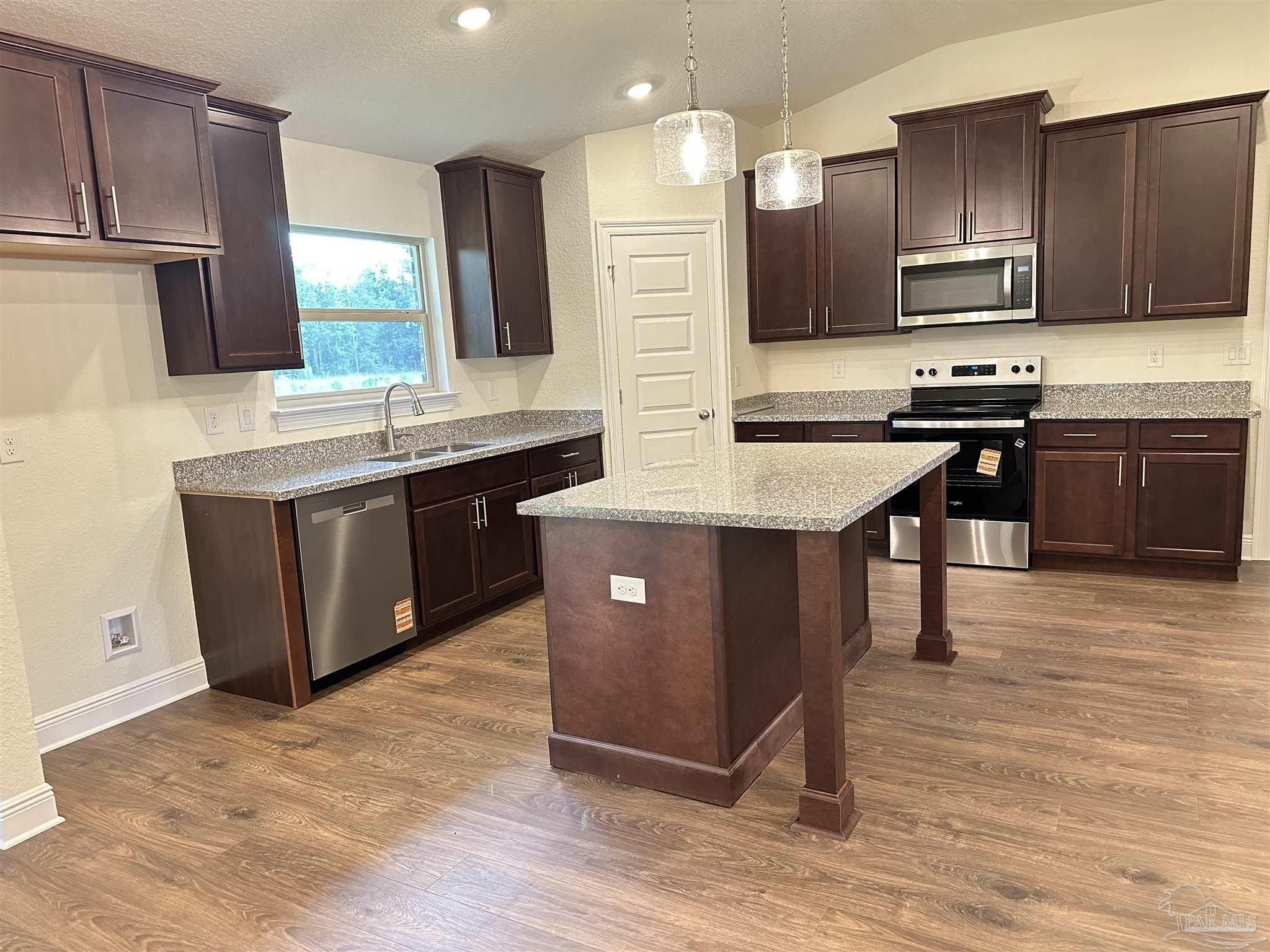 Barnett Rd. Pace, FL 32571