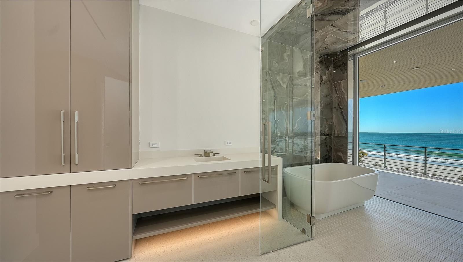 6489 Gulfside Road. Longboat Key, FL 34228