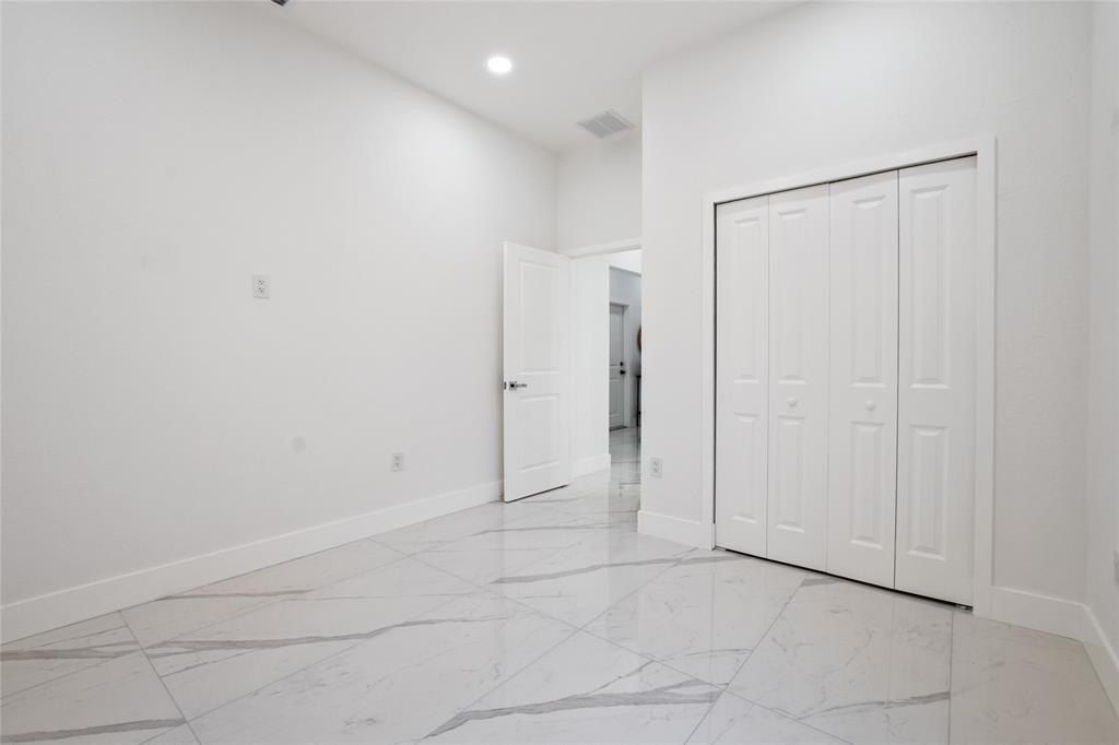 2407 Nw 8 St. Fort Lauderdale, FL 33311