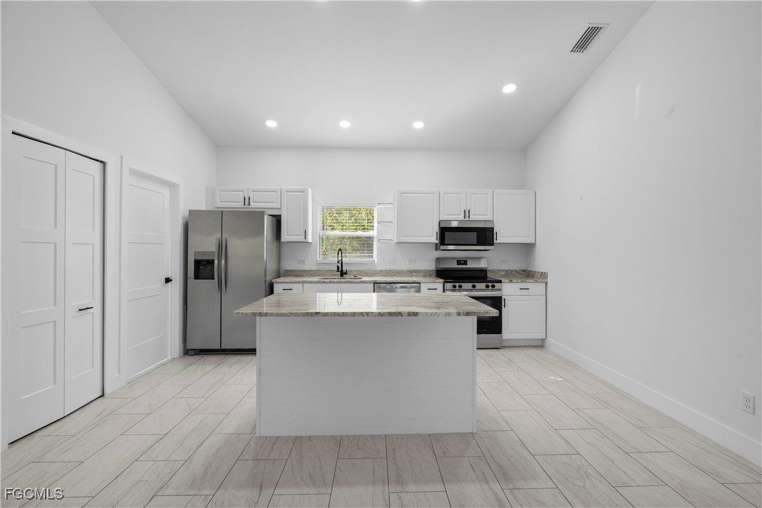 27141 Alhambra Drive. Punta Gorda, FL 33955