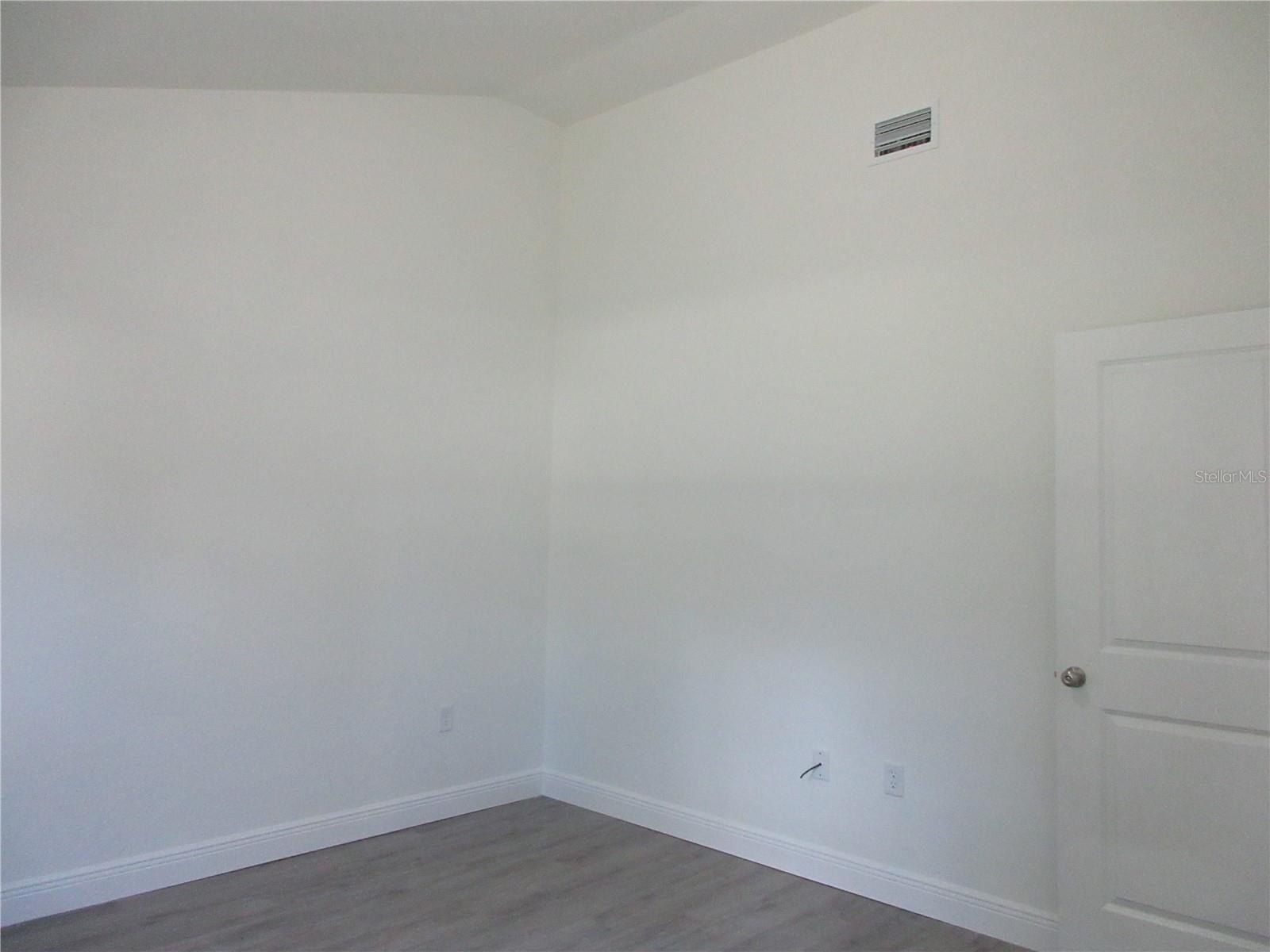 Se St Court. Ocklawaha, FL 32179