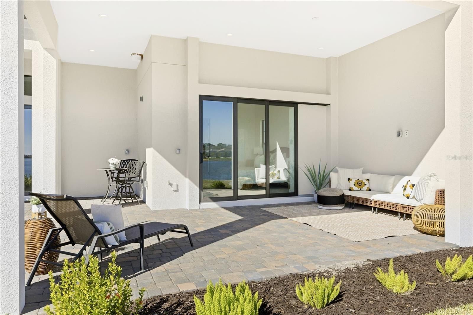 1504 Corfu Place. Sarasota, FL 34240