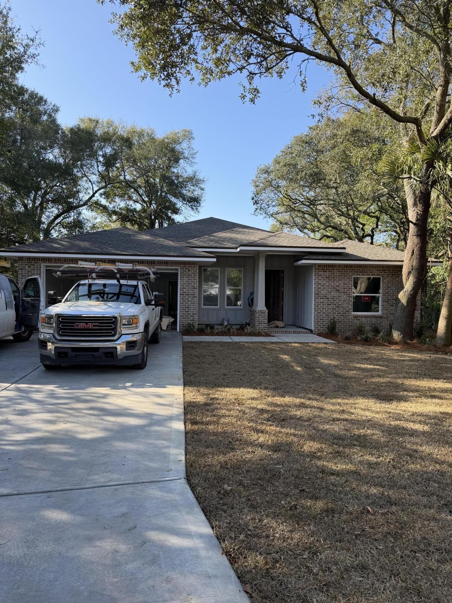 228 Ne Greenbrier Circle. Fort Walton Beach, FL 32547