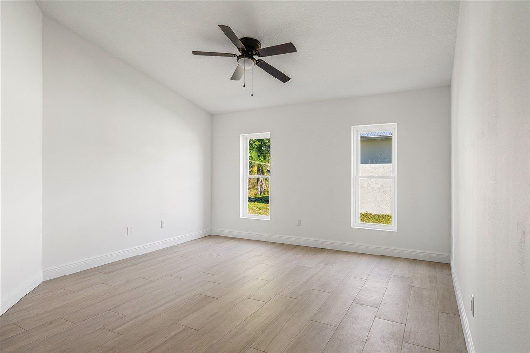 Th Avenue Sw. Vero Beach, FL 32962