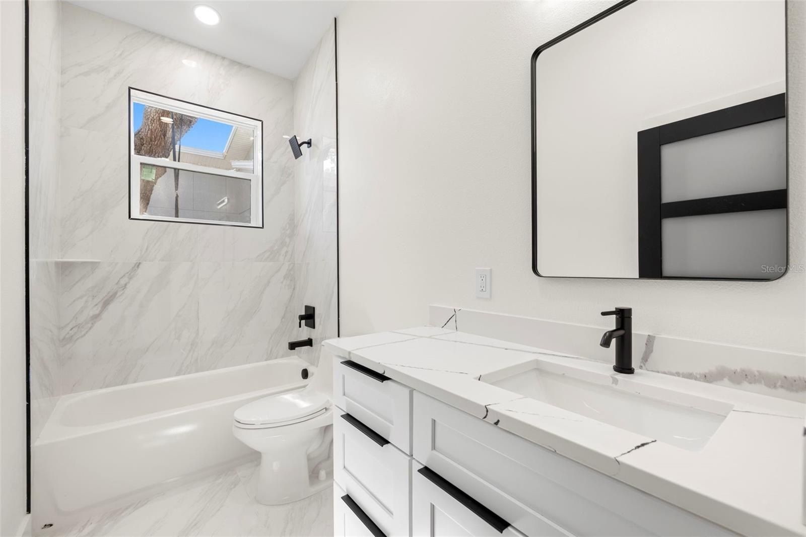 1901 43Rd Street S. St Petersburg, FL 33711