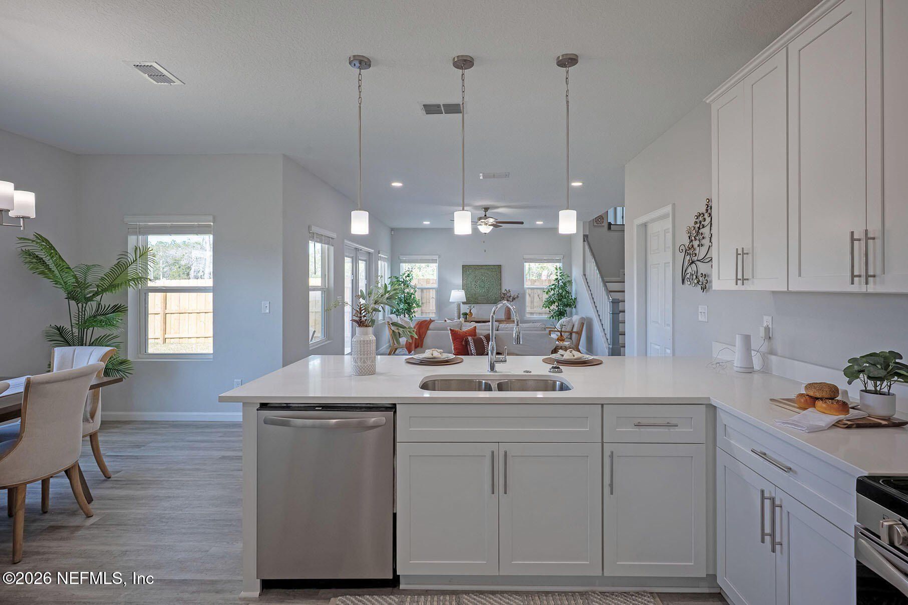 1223 Jewelstone Lane. Jacksonville, FL 32221