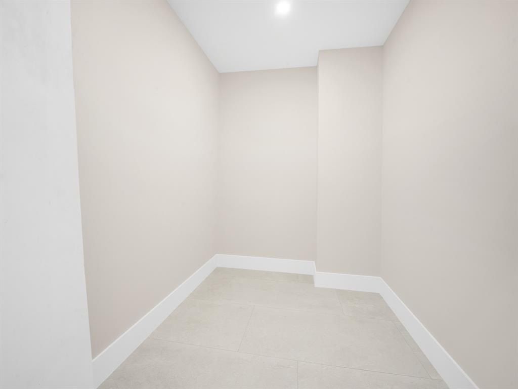 1401 Ne 16Th Ave. Fort Lauderdale, FL 33304