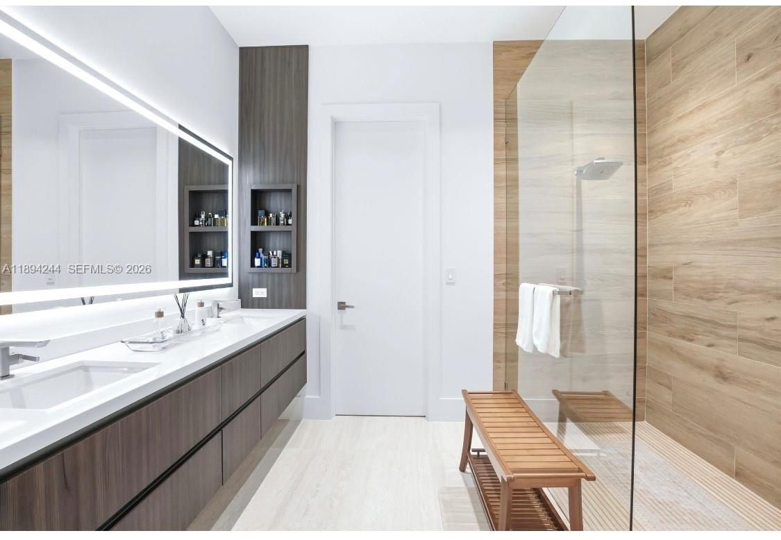 1515 Urbino. Coral Gables, FL 33146