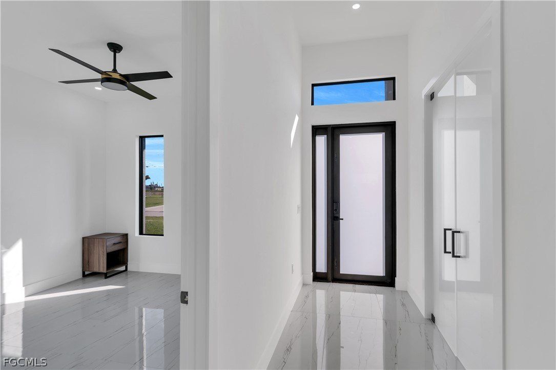 3817 Nw 40Th Street. Cape Coral, FL 33993