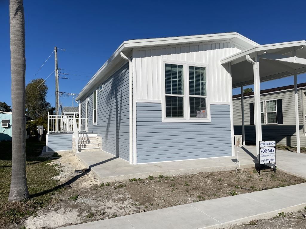 1415 Main Street 22. Dunedin, FL 34698