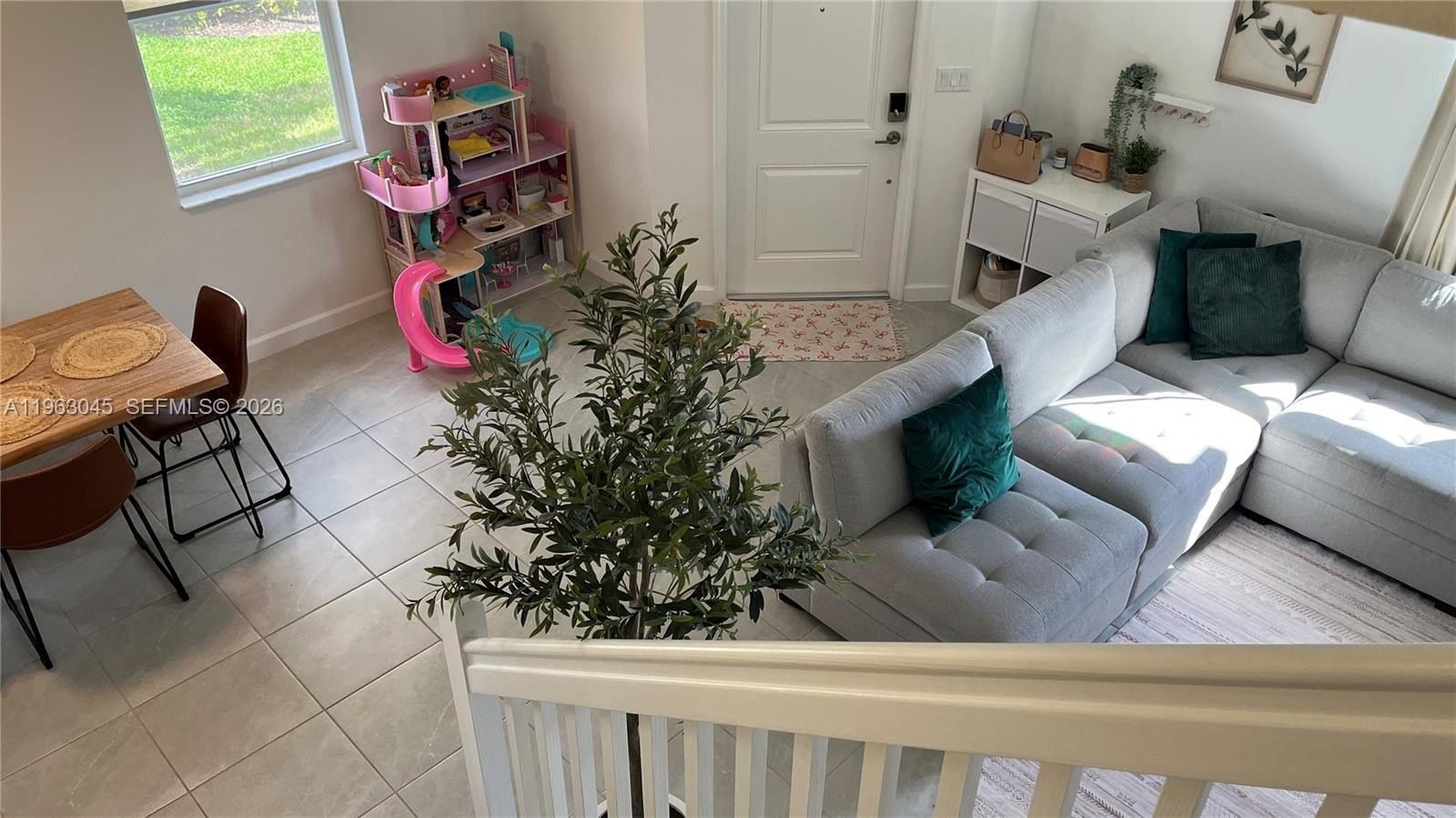 12092 Nw 24Th Pl. Miami, FL 33167