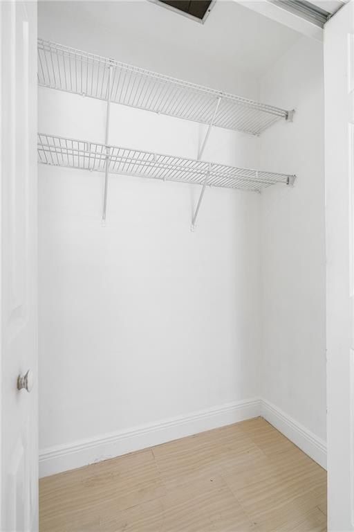 883 Ne 33Rd St. Oakland Park, FL 33334