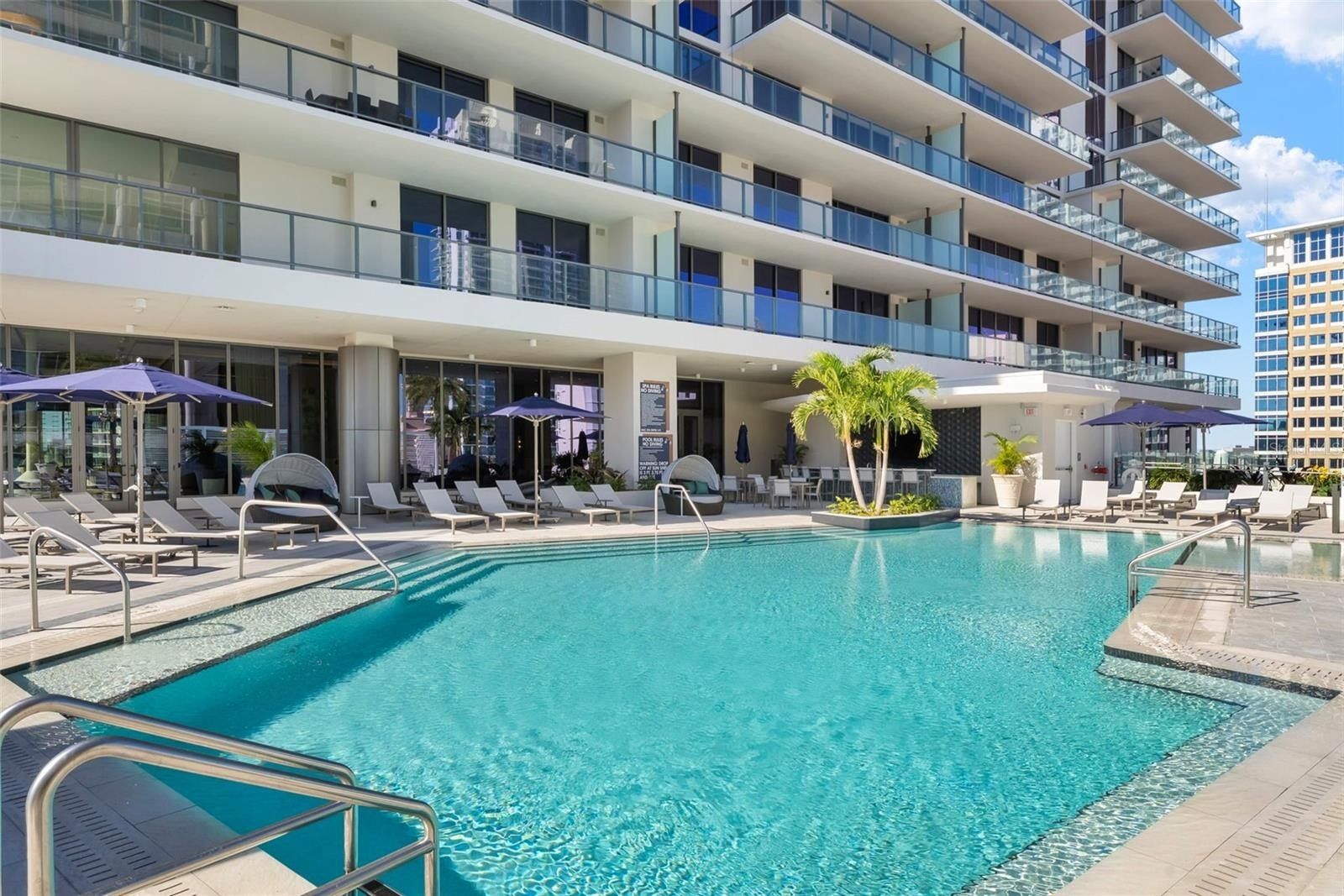 275 1St Avenue S. St Petersburg, FL 33701