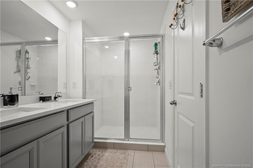 380 Se Sea Hunt Way. Stuart, FL 34994