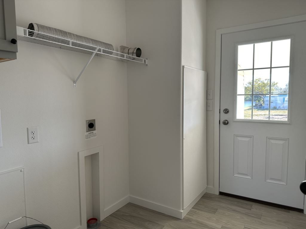 5646 Blue Harbor Drive 324. New Port Richey, FL 34653