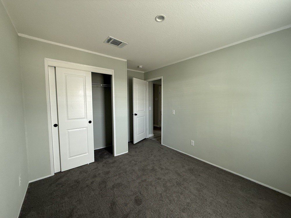 6998 D Ainsdale Ln. Ocala, FL 34480