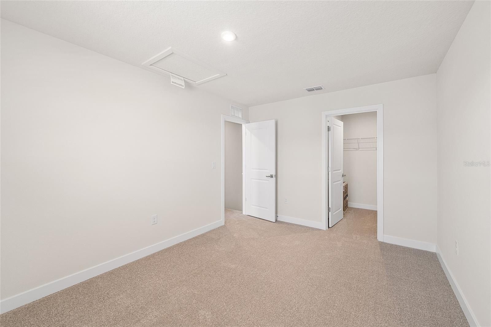 1197 Port Blue Way. Lady Lake, FL 32159