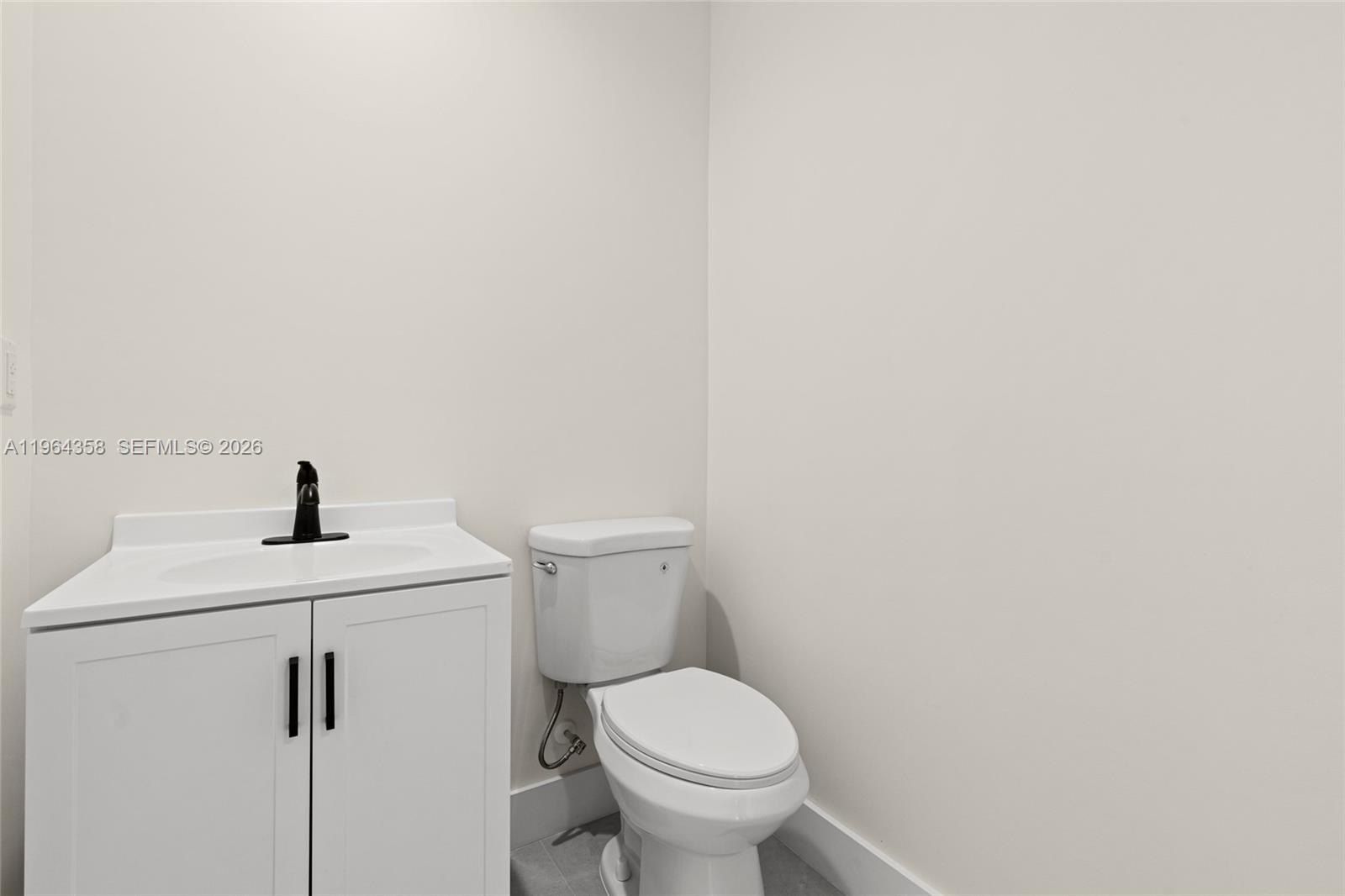 560 Sw Carter Ave. Port Saint Lucie, FL 34983