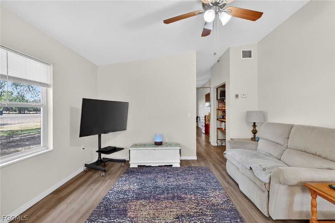 4533 Sw 37Th Terrace. Bushnell, FL 33513