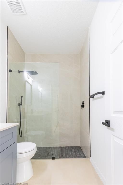 3817 Wild Violet Avenue. Sebring, FL 33870