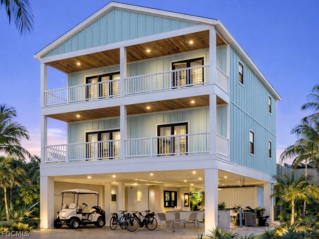 961 San Carlos Court. Fort Myers Beach, FL 33931