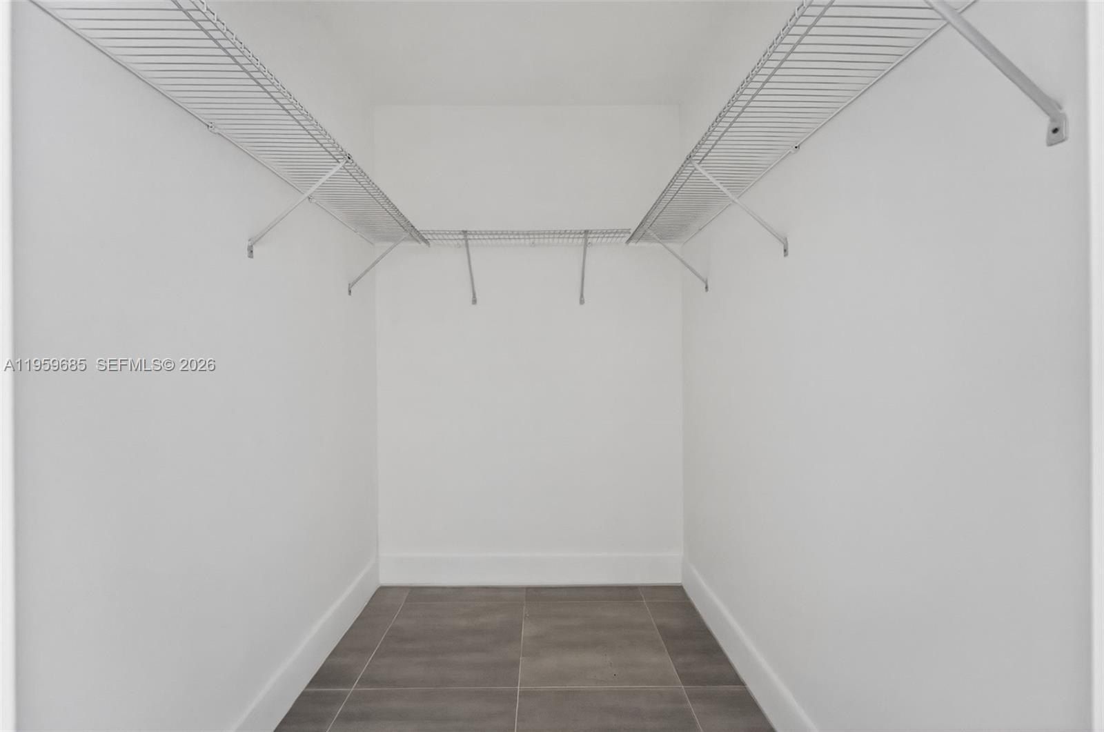 18316 Sw 102 Pl. Miami, FL 33157