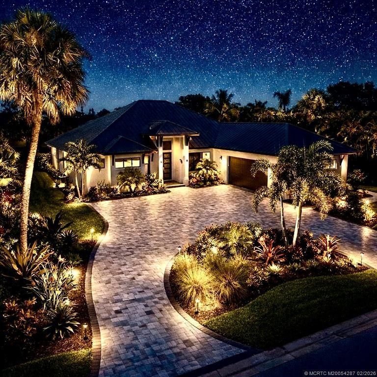 5101 Se Burning Tree Circle. Stuart, FL 34997