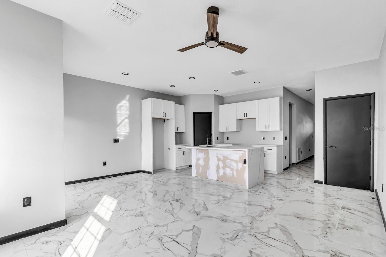 802804 Harford Street. Kissimmee, FL 34741