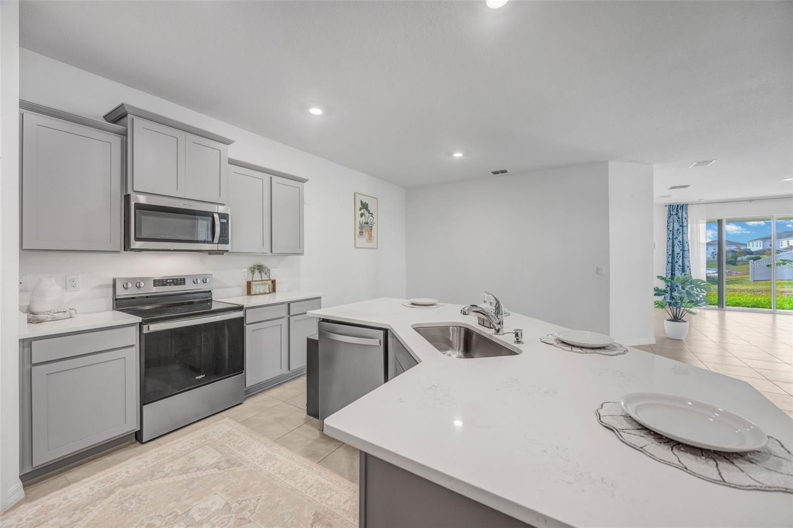 2555 Bending Bonsai Drive. Wesley Chapel, FL 33543