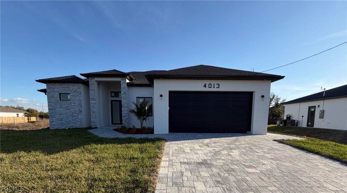 4013 12Th Street Sw. Lehigh Acres, FL 33976