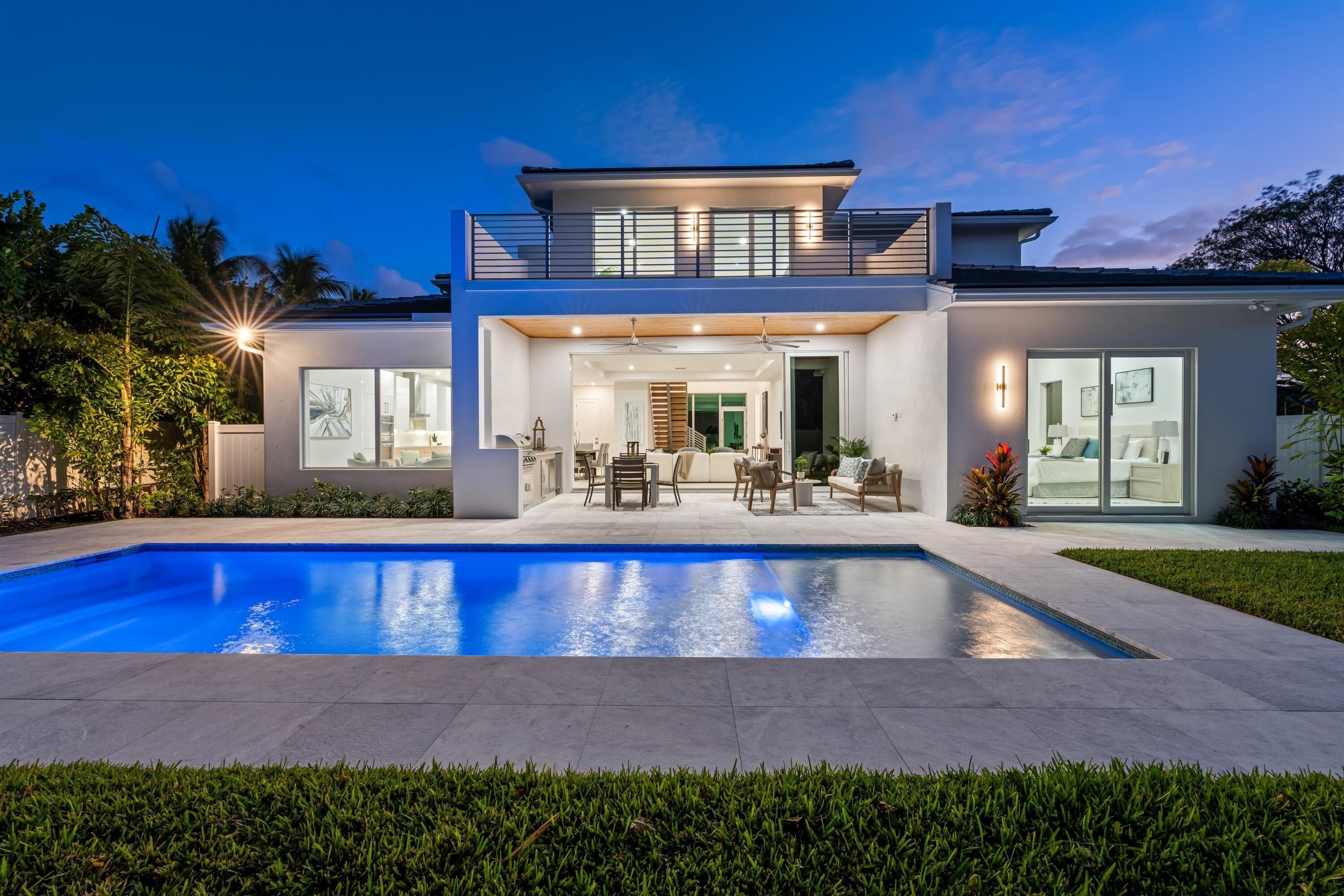 417 Lake Drive. Delray Beach, FL 33444