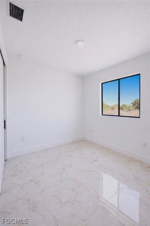 9005 Penny Circle. Labelle, FL 33935