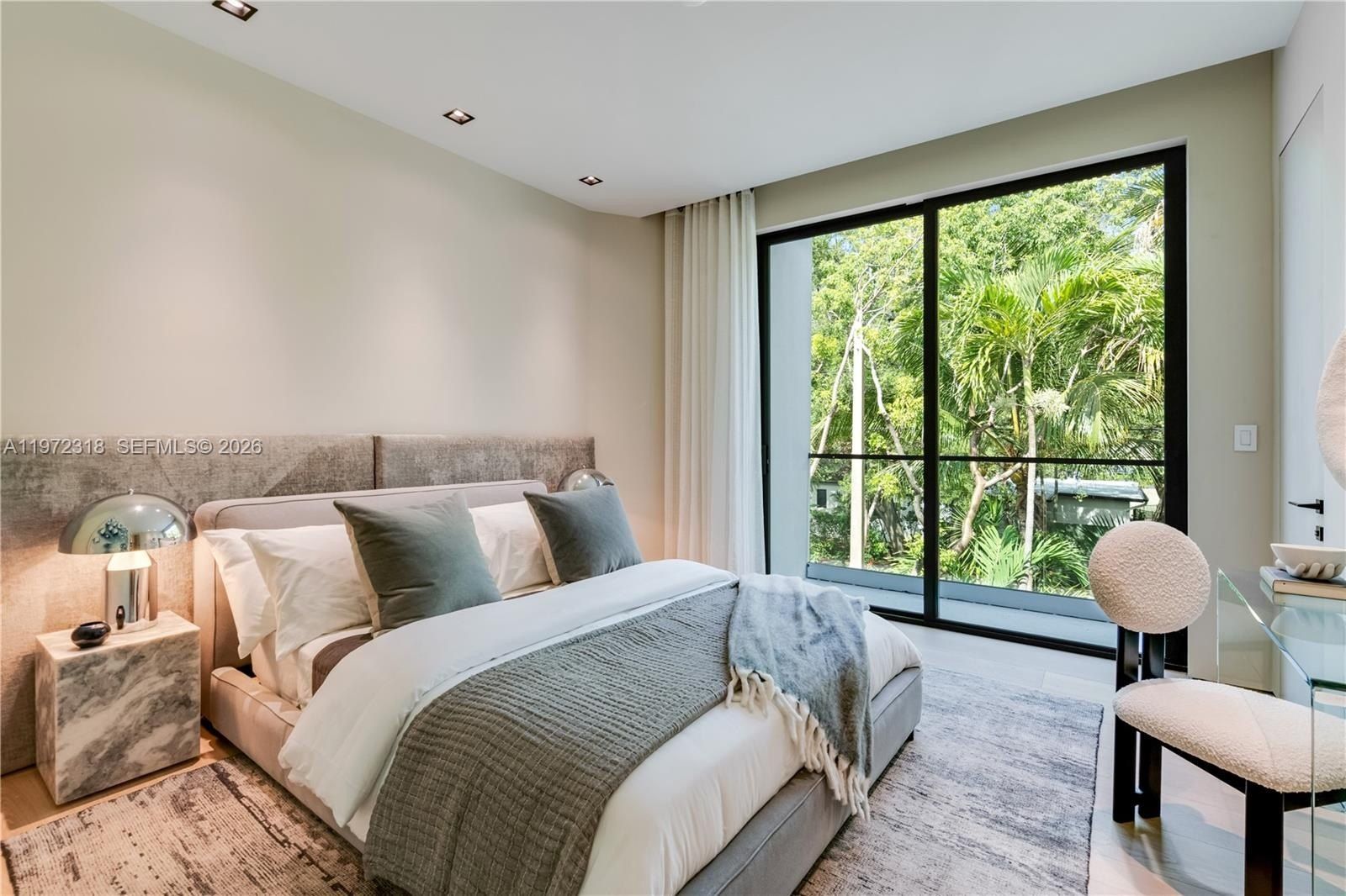 2800 Calusa St. Miami, FL 33133