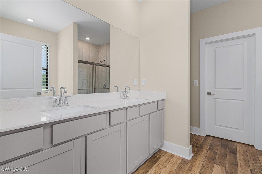 987 Admiral Bull Halsey Avenue. Labelle, FL 33935
