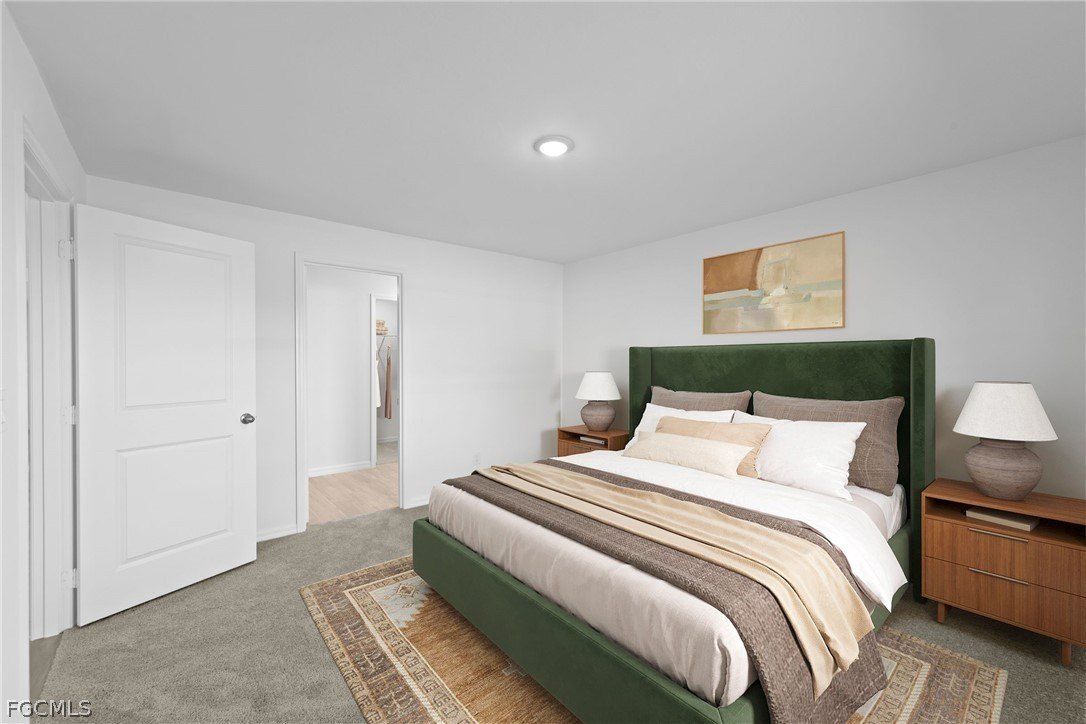 828 Ne 16Th Terrace. Cape Coral, FL 33909