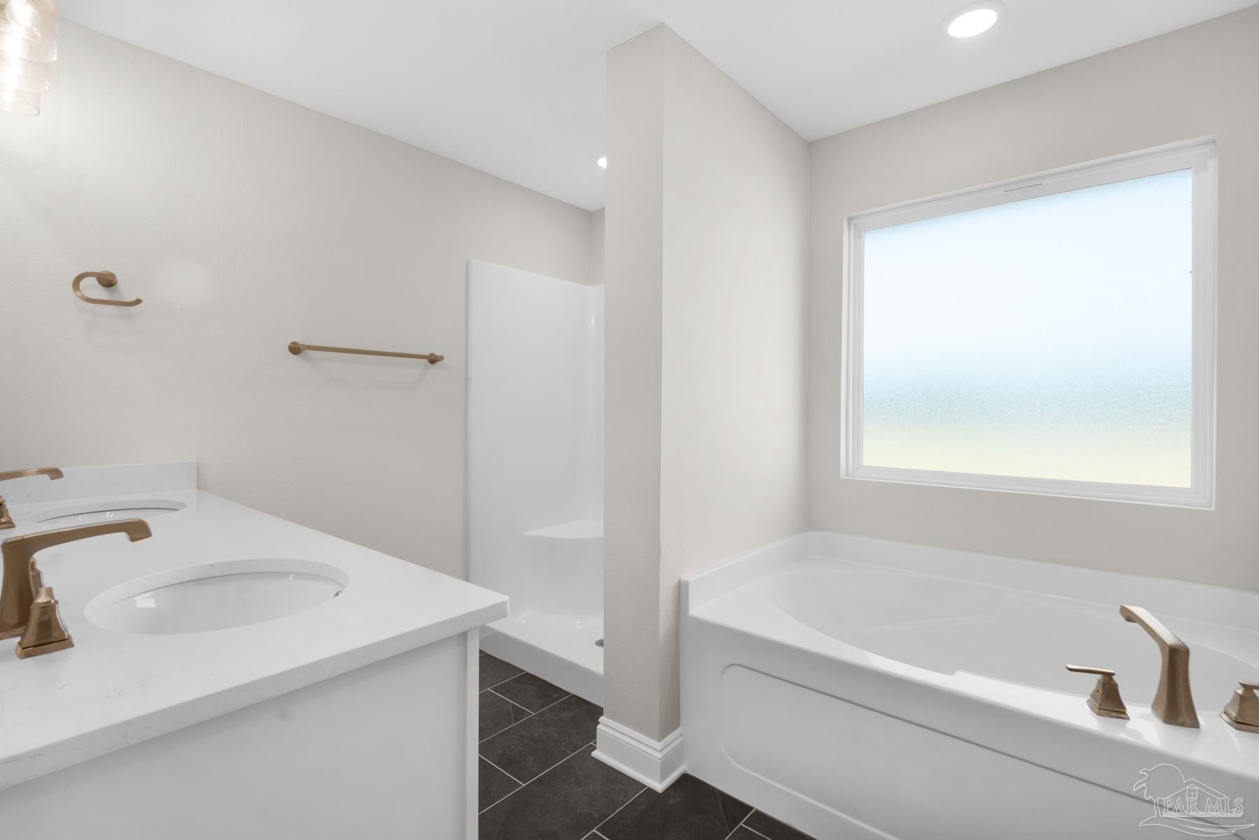 7961 Twin Lake Dr. Milton, FL 32583