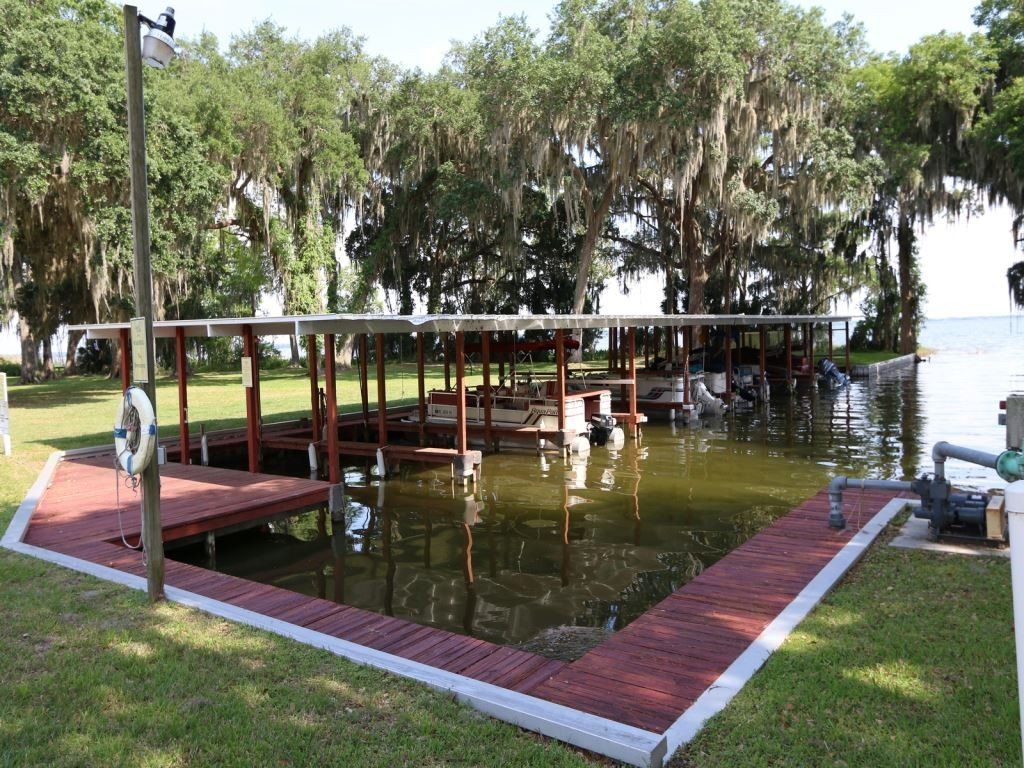 13048 Orange Avenue 429. Grand Island, FL 32735