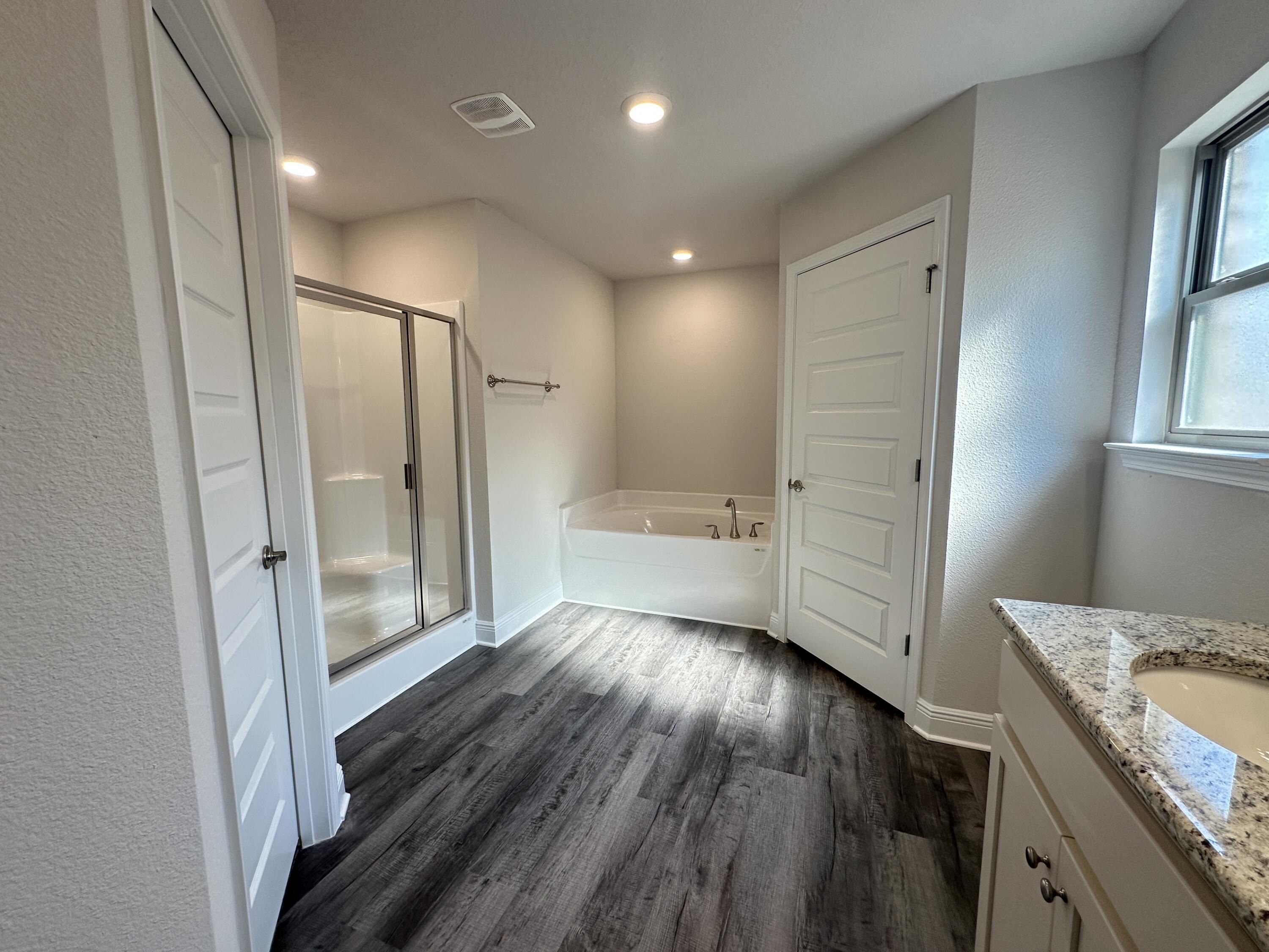 5908 Silvercrest Boulevard. Crestview, FL 32536