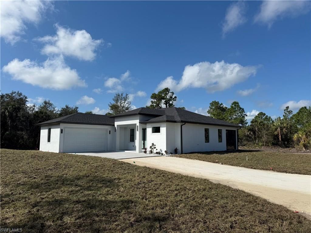 1745 Everglades Blvd S. Naples, FL 34117