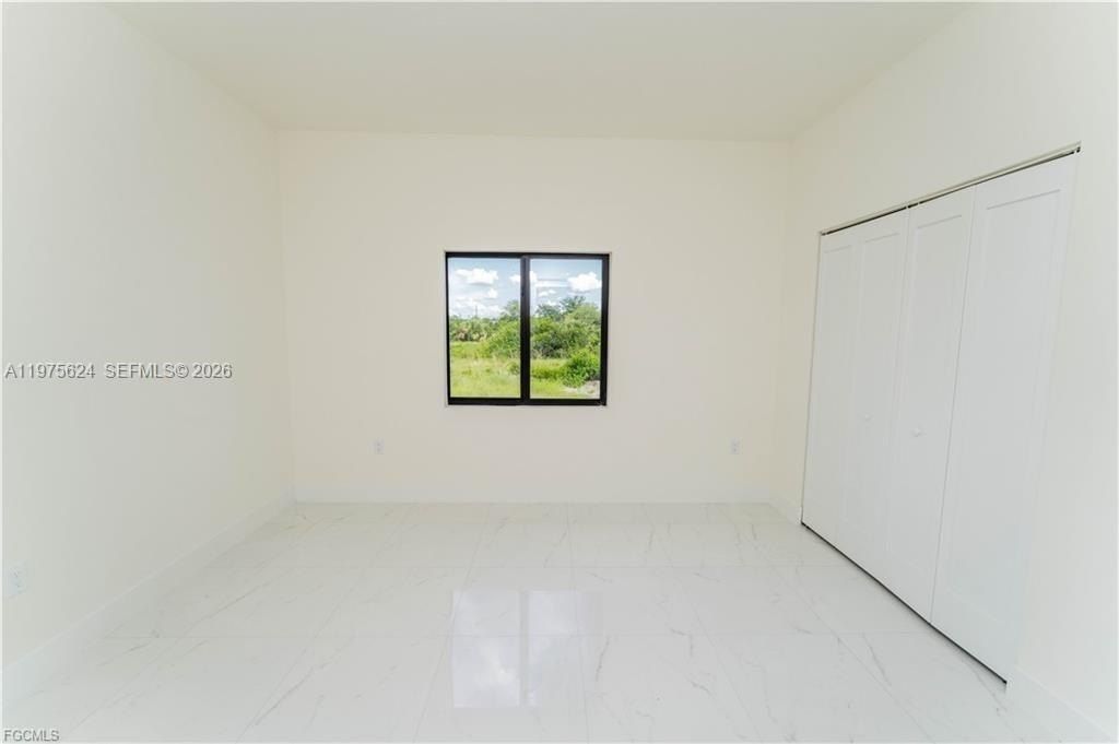 1171 Countess Ave. Lehigh Acres, FL 33974