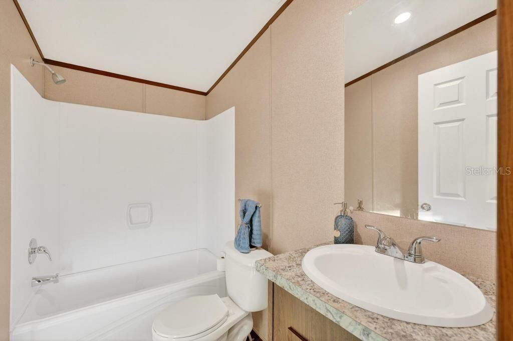 43740 Sunset Drive. Paisley, FL 32767