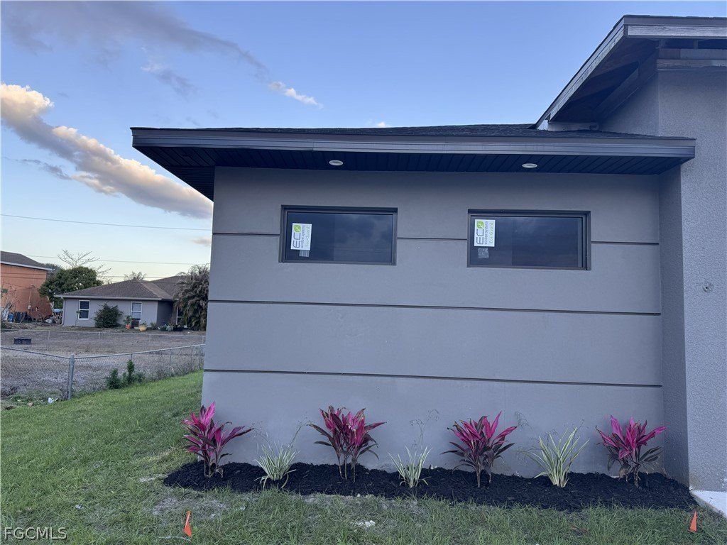 812 Chapel Avenue. Lehigh Acres, FL 33971