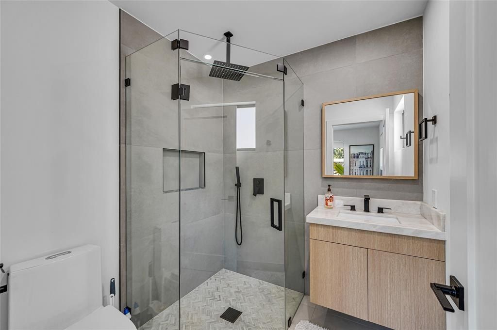 1001 Orange Isle. Fort Lauderdale, FL 33315