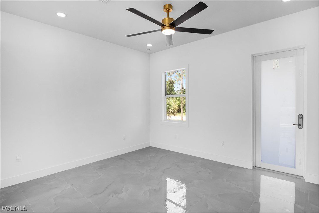 633 Wabasso Avenue S. Lehigh Acres, FL 33974