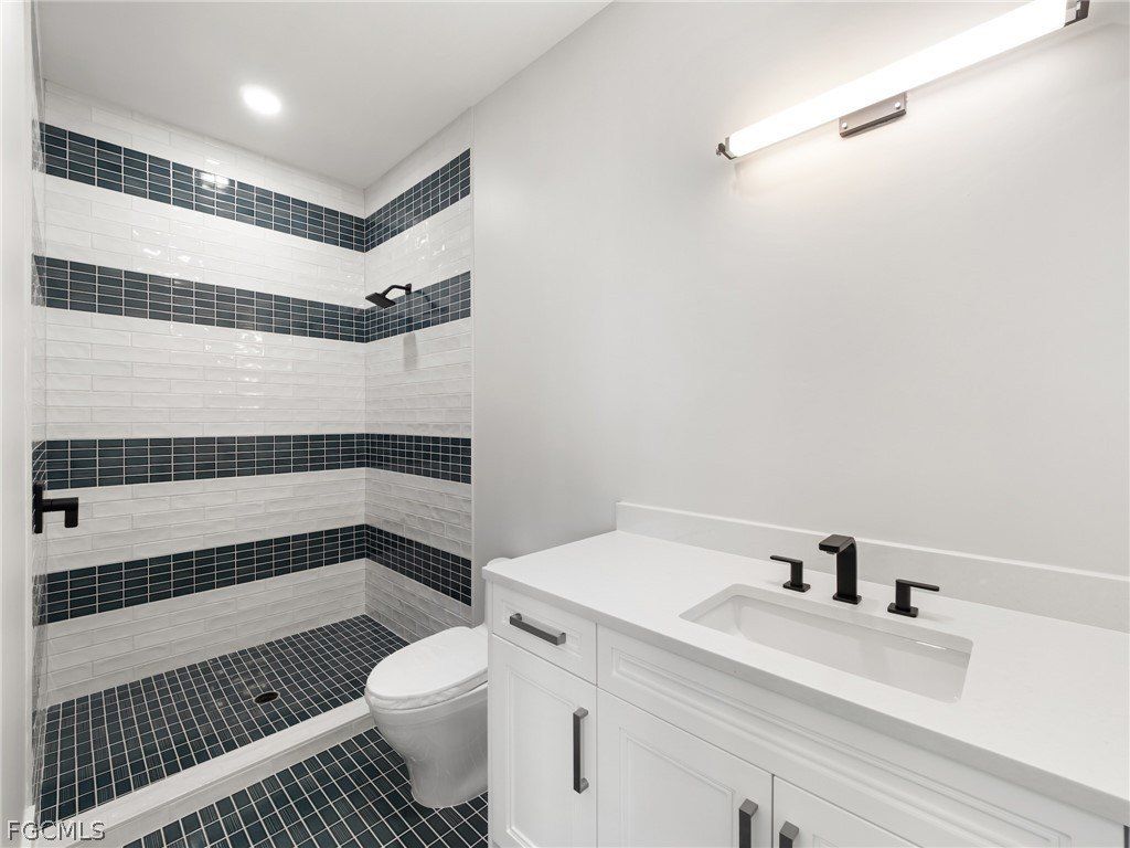 4850 Laurel Lane. Fort Myers, FL 33908